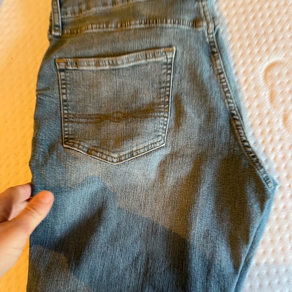 Levi Jean